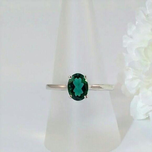 Emerald Solitaire Ring 1.2 Carats Ring Size 7 - Picture 2 of 6